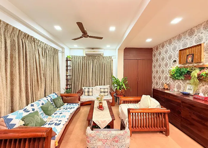 Hilltop Hideaway Party Friendly 4Bhk Pool Villa By Spacez